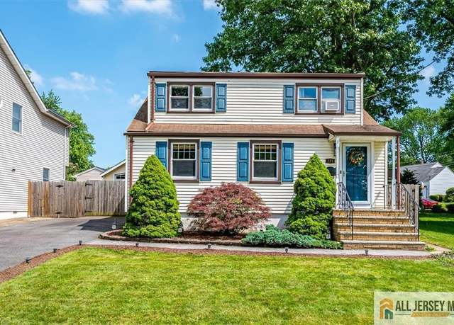 Property at 121 E Cliff Rd, Colonia, NJ 07067, 3 beds, 2 baths