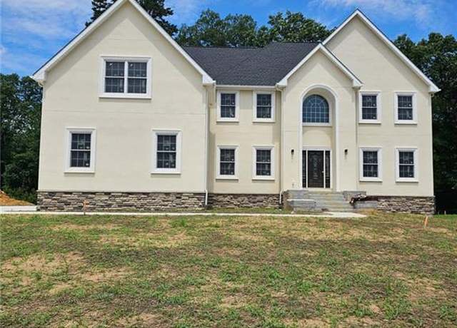 Property at 182 River Rd, Monroe, NJ 08831, 5 beds, 4 baths