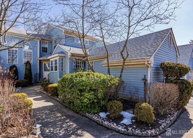 Property at 36-C Canterbury Dr Unit C, Monroe, NJ 08831, 2 beds, 2.5 baths