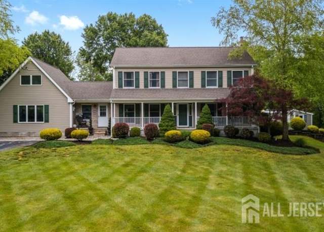Property at 526 County Rd #579, Raritan, NJ 08551, 5 beds, 2.5 baths