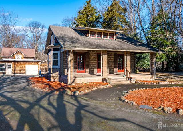Property at 404 Mountainview Ter, Dunellen, NJ 08812, 2 beds, 1.5 baths