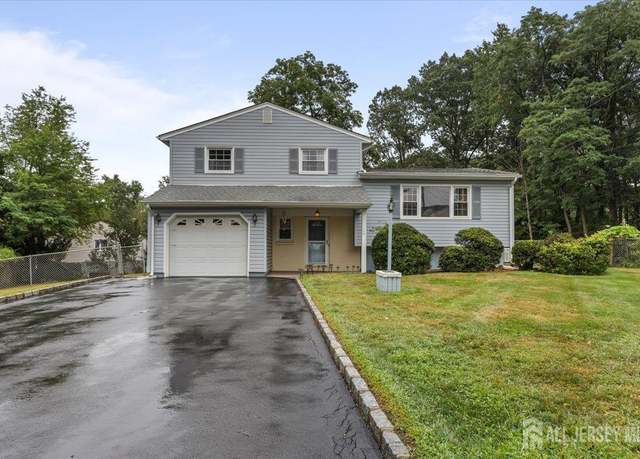 Property at 106 Dellwood Rd, Edison, NJ 08820, 3 beds, 1.5 baths