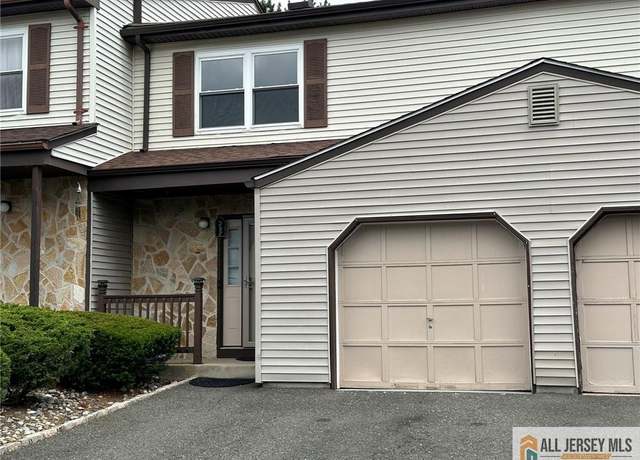 Property at 3205 Hana Rd, Edison, NJ 08817, 2 beds, 1.5 baths