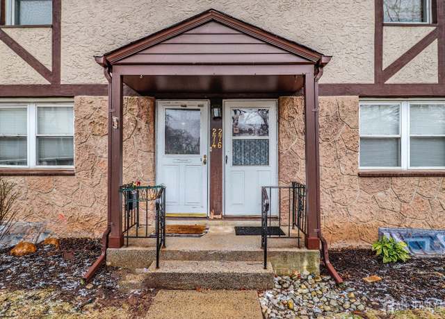 Property at 276 Newman St, Metuchen, NJ 08840, 2 beds, 1 bath