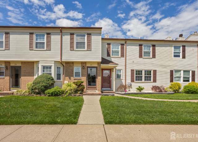 Property at 32 Astor Ct, Sayreville, NJ 08872, 3 beds, 2.5 baths