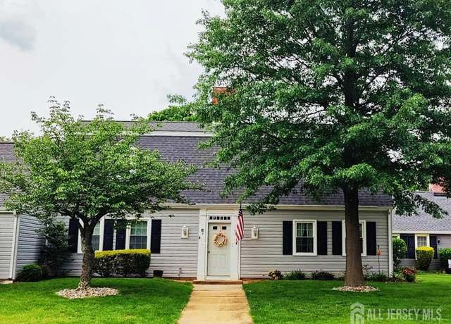 Property at 10-P Sussex Way, Monroe, NJ 08831, 1 bed, 1 bath