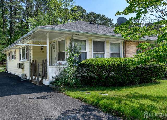 Property at 2333 Hovsons Blvd, Toms River, NJ 08753, 2 beds, 1 bath