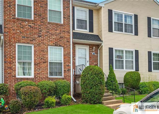 Property at 20 Karwatt Ct, Sayreville, NJ 08872, 2 beds, 2.5 baths