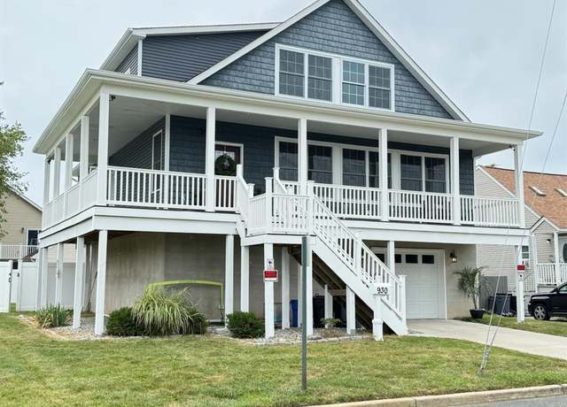 Property at 930 Center St, Union Beach, NJ 07735, 4 beds, 3.5 baths