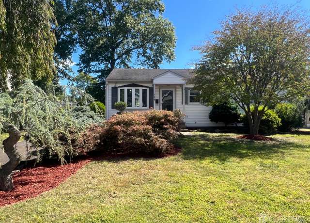Property at 126 Third St, Middlesex, NJ 08846, 3 beds, 1 bath