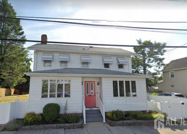 Property at 320 Parker Ave, South Amboy, NJ 08879, 3 beds, 2.5 baths