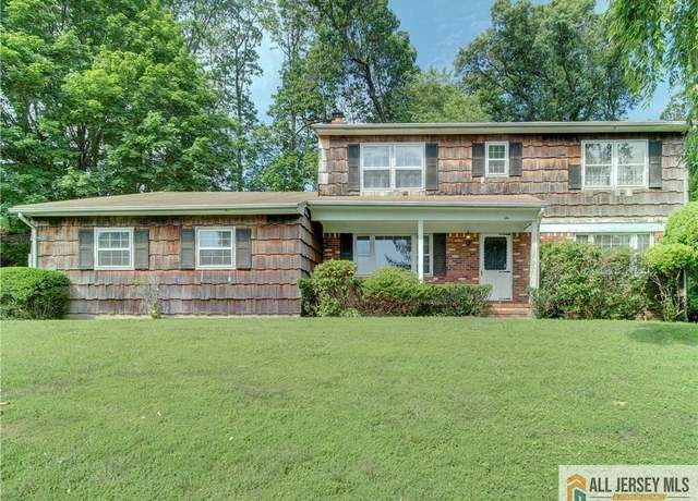 Property at 6 Conover Ct, East Brunswick, NJ 08816, 4 beds, 2.5 baths
