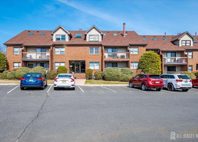Property at 121-F Beverly Hill Ter, Woodbridge Proper, NJ 07095, 2 beds, 2 baths