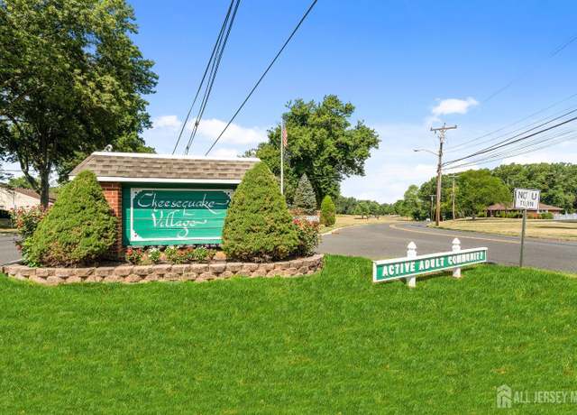 Property at 5 Pennsylvania Dr Unit C, Old Bridge, NJ 07747, 2 beds, 1 bath