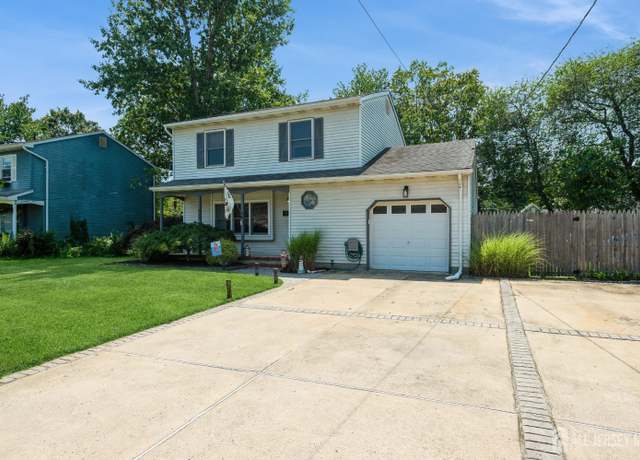 Property at 853 Stengel Ave, Brick, NJ 08724, 3 beds, 1.5 baths