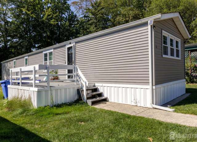 Property at 42 Whitman Rd, North Brunswick, NJ 08902, 2 beds, 1 bath