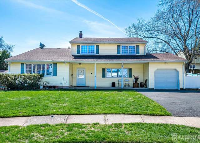 Property at 1301 Tooz Pl, South Plainfield, NJ 07080, 6 beds, 4 baths