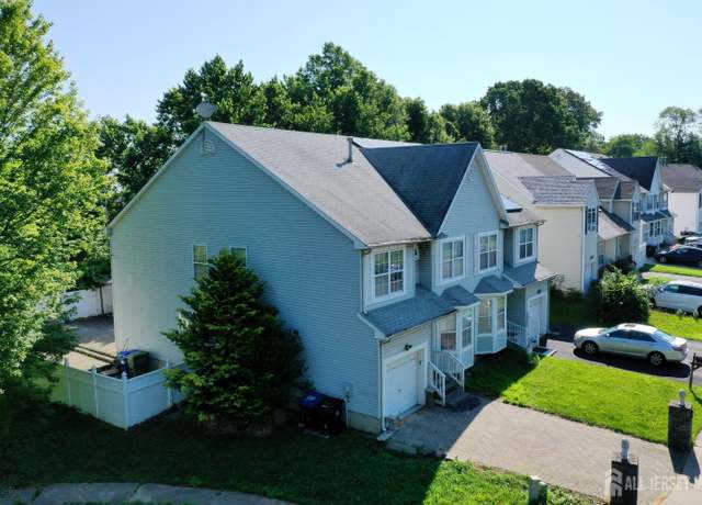 Property at 28 Elm St, East Brunswick, NJ 08816, 4 beds, 2.5 baths