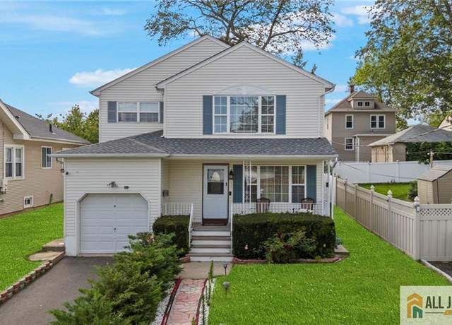 Property at 19 Edgegrove St, Edison, NJ 08837, 4 beds, 2.5 baths