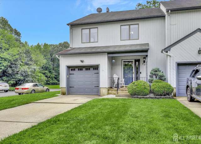 Property at 53 Carmel Ct, Old Bridge, NJ 08857, 3 beds, 2.5 baths