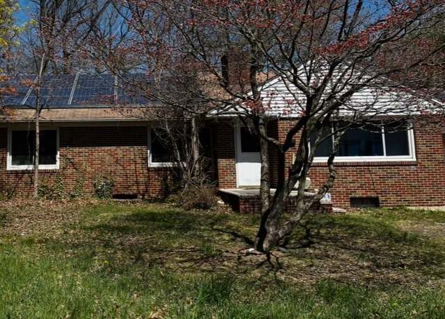 Property at 21 Louise Dr, Milltown, NJ 08850, 3 beds, 1.5 baths