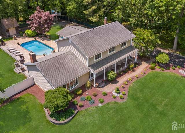 Property at 8 Garvey Dr, Monroe, NJ 08831, 4 beds, 3 baths