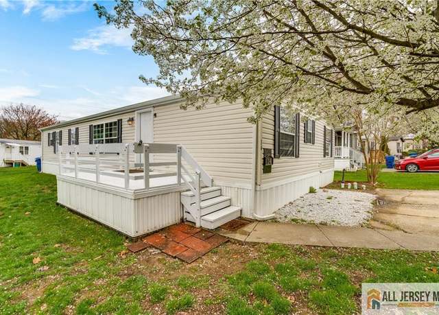Property at 14 Dickens Rd, North Brunswick, NJ 08902, 3 beds, 2 baths