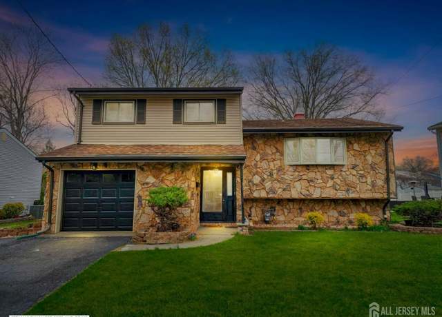 Property at 7 Somer Dr, Somerville, NJ 08876, 3 beds, 1.5 baths