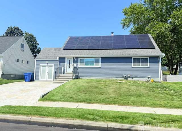 Property at 11 Jupiter Ct, South Amboy, NJ 08879, 4 beds, 3.5 baths