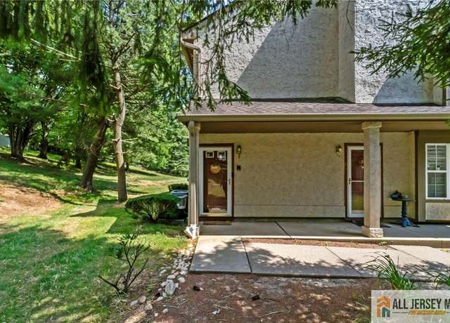 Property at 3108 Commons Dr #8, East Brunswick, NJ 08816, 2 beds, 2 baths