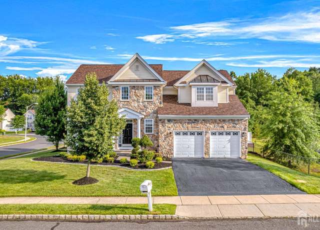 Property at 135 Whitehead Ave, Sayreville, NJ 08872, 4 beds, 2.5 baths
