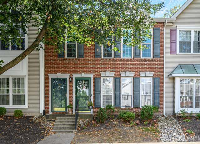 Property at 124 Edward Dr, Franklin Twsp, NJ 08823, 2 beds, 2 baths