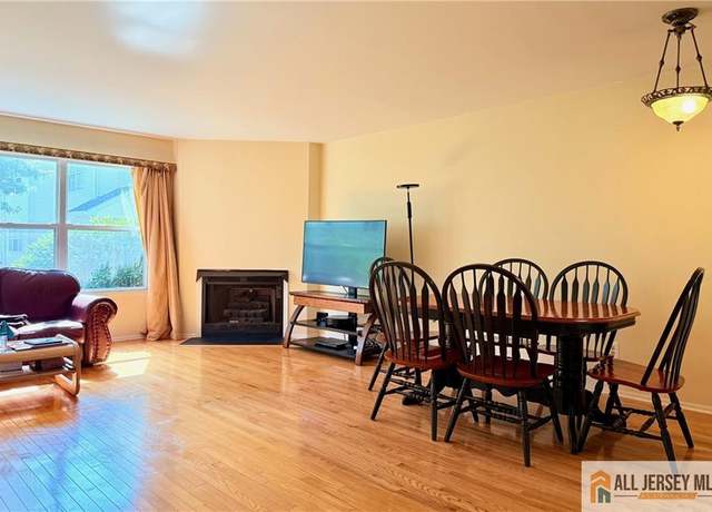 Property at 221 Bexley Ln #221, Piscataway, NJ 08854, 2 beds, 2.5 baths
