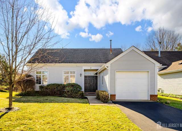 Property at 37 Winthrop Rd, Monroe, NJ 08831, 2 beds, 2 baths