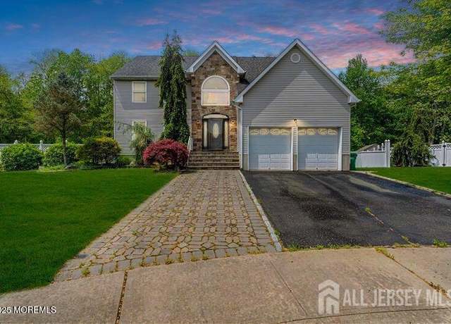Property at 11 Patio Ct, Monroe, NJ 08831, 4 beds, 2.5 baths