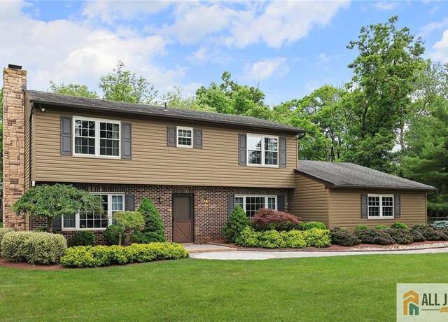 Property at 825 Hoes Ln W, Piscataway, NJ 08854, 3 beds, 2.5 baths