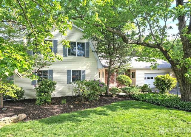 Property at 28 Yorktown Rd, East Brunswick, NJ 08816, 5 beds, 2.5 baths