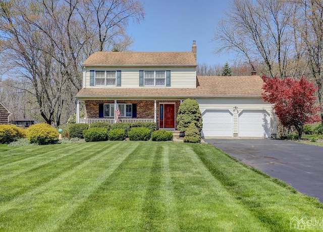 Property at 283 Gordon Rd, Old Bridge, NJ 07747, 4 beds, 2.5 baths