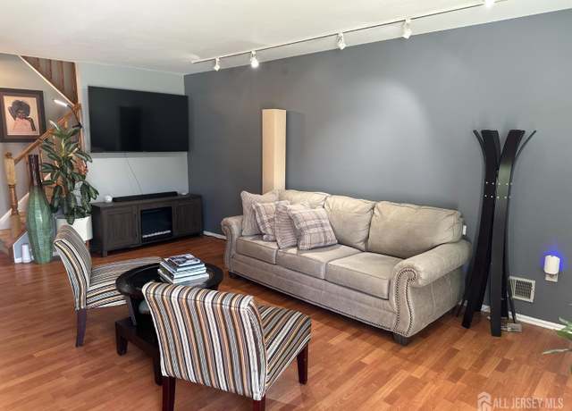 Property at 8 Bristol Dr, North Brunswick, NJ 08902, 2 beds, 2.5 baths