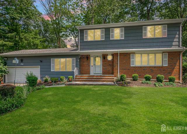 Property at 40 Montclair Ave, Edison, NJ 08820, 4 beds, 2.5 baths