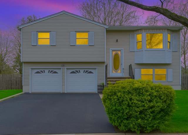 Property at 15 Heidi Dr, Fords, NJ 08863, 3 beds, 1.5 baths