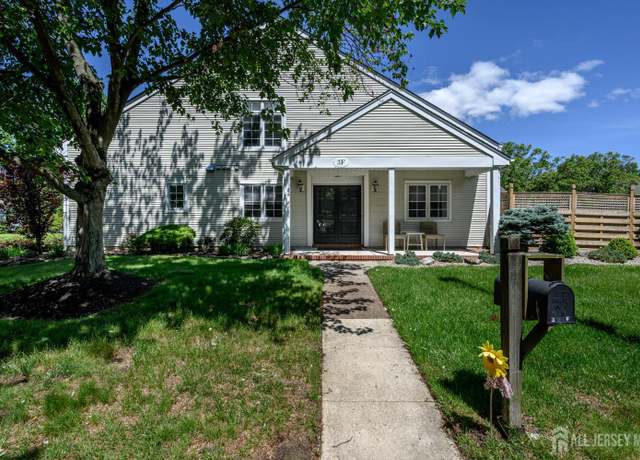 Property at 3-F Chadwick Ln, Monroe, NJ 08831, 2 beds, 2.5 baths