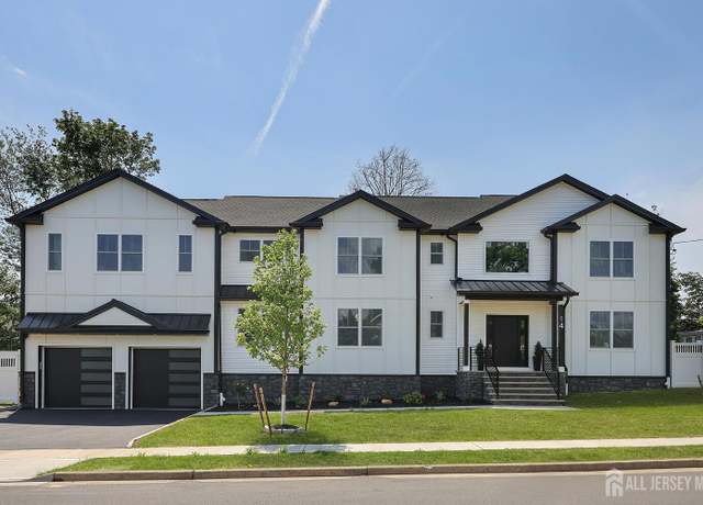 Property at 14 Thomasine St, Edison, NJ 08817, 5 beds, 4.5 baths