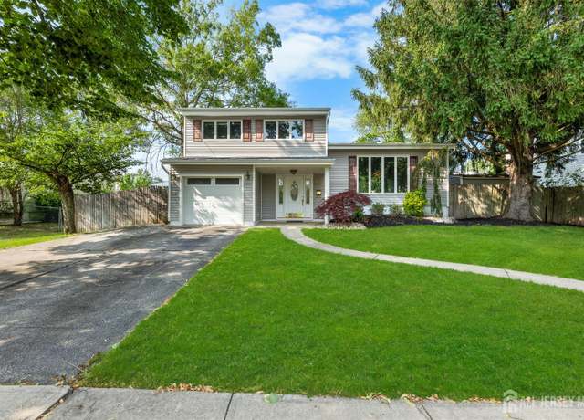 Property at 44 York St, Old Bridge, NJ 08857, 3 beds, 1.5 baths