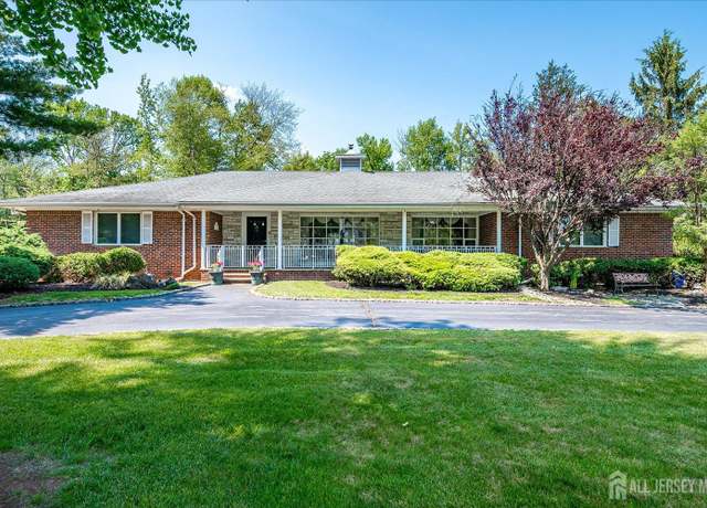 Property at 75 Stratford Dr, Colonia, NJ 07067, 3 beds, 2.5 baths