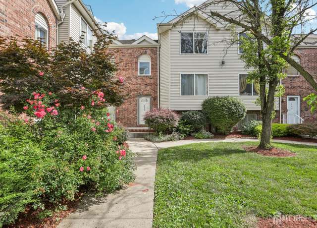 Property at 306 Holly Dr, Perth Amboy, NJ 08861, 3 beds, 2.5 baths