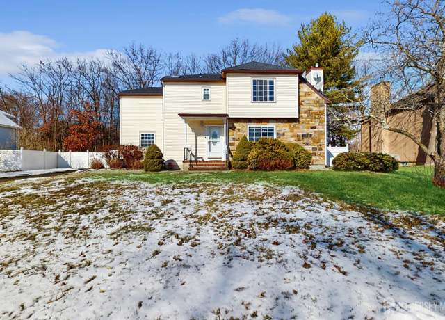 Property at 5 Schindler Dr S, Old Bridge, NJ 08857, 4 beds, 2.5 baths