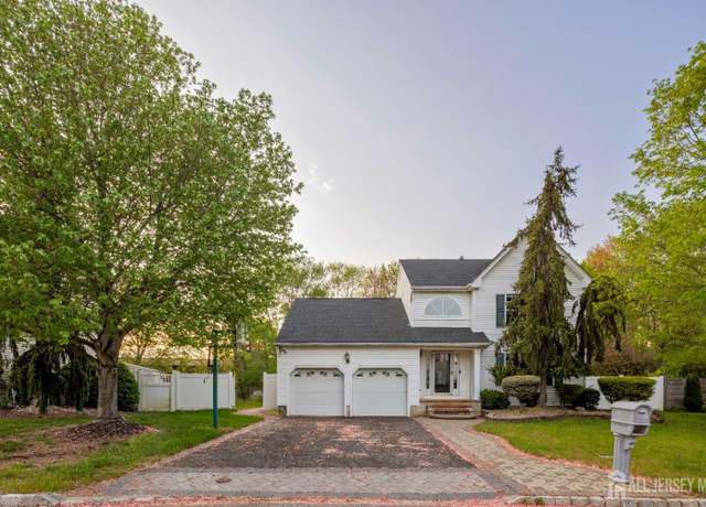 Property at 26 Jaime Ct, Old Bridge, NJ 08857, 3 beds, 2.5 baths