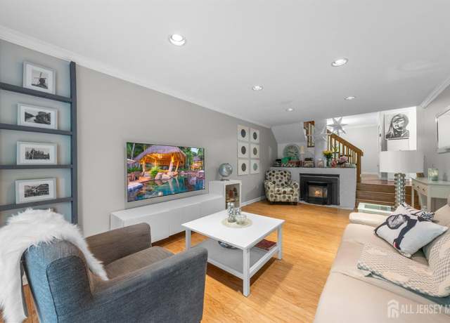 Property at 1058 Schmidt Ln, North Brunswick, NJ 08902, 2 beds, 2.5 baths