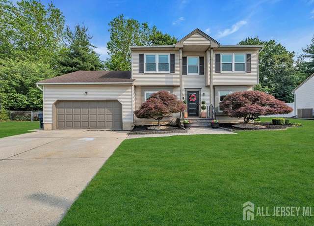 Property at 61 Lynn Ct, North Brunswick, NJ 08902, 4 beds, 3 baths
